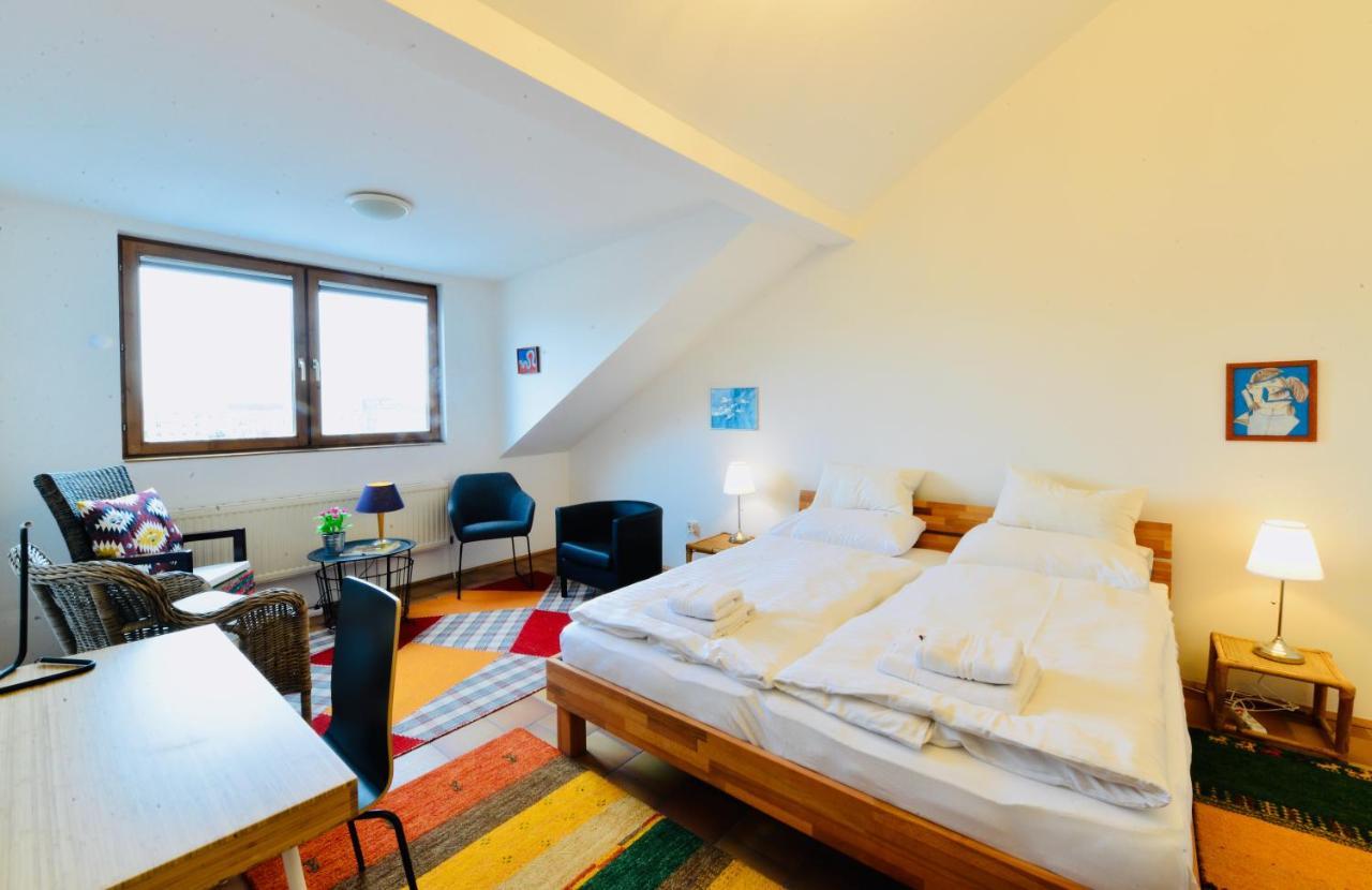 Charming Attic Apartment Near Messe Wien And Center Exterior foto