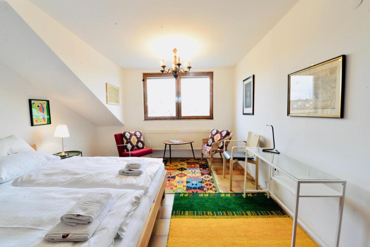 Charming Attic Apartment Near Messe Wien And Center Exterior foto